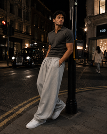 Liverpool Wide-Leg Tuck Trousers